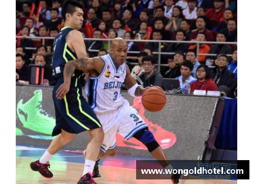 CBA季后赛战局激烈，广东宏远击败北京首钢晋级半决赛